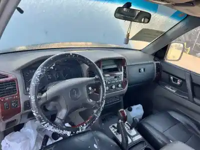 Здавання транспортного засобу mitsubishi montero (v60/v70) 3.2 di-d all-four року 2005 потужний m441