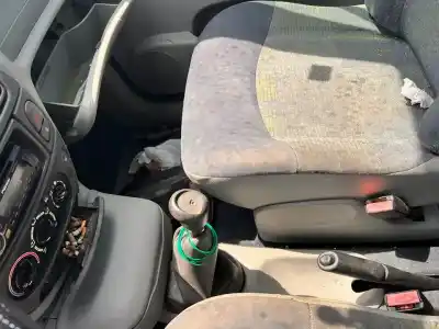 Sloopvoertuig renault scenic (ja..) 1.4 16v authentique van het jaar 2001 aangedreven [k4j714]