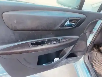 Veículo de Sucata citroen c4 berlina collection do ano 2004 alimentado 9hx