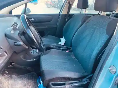 Veículo de Sucata citroen c4 berlina collection do ano 2004 alimentado 9hx