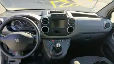 Vehículo de desguace peugeot partner kombi premium del año 2018 con motor bh02