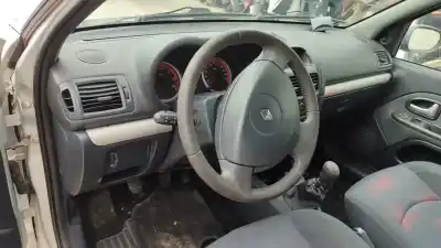 Утилизация автомобиля renault clio ii fase i (b/cbo) 1.2 16v alize 75 cv / 55 kw года 2001 питание d4f712