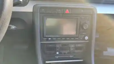 Veicolo di demolizione audi a4 berlina (8e) 2.0 tdi 16v (103kw) dell'anno 2004 alimentato bre