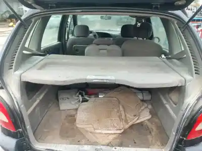 Sloopvoertuig renault megane i scenic (ja0) 1.9 dti diesel cat 98 cv / 72 kw van het jaar 2001 aangedreven f9qk7