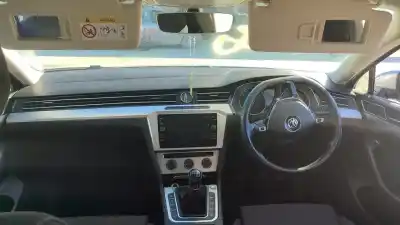 Sloopvoertuig volkswagen passat b8 variant (3g5, cb5) 2.0 tdi van het jaar 2017 aangedreven crl b