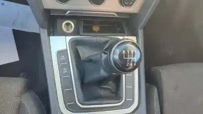 Sloopvoertuig volkswagen passat b8 variant (3g5, cb5) 2.0 tdi van het jaar 2017 aangedreven crl b