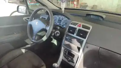 Veículo de Sucata peugeot 307 (s1) xr do ano 2001 alimentado rhy