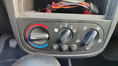 Здавання транспортного засобу opel corsa c club року 2000 потужний 