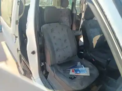 Scrapping Vehicle peugeot partner (s2) combiespace of the year 2002 powered rhy