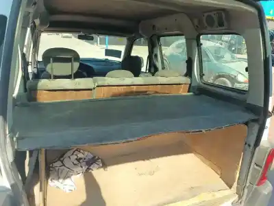 Scrapping Vehicle peugeot partner (s2) combiespace of the year 2002 powered rhy