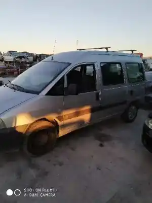 Здавання транспортного засобу citroen jumpy combi confort (5/6 plazas) року 2001 потужний d-rhz