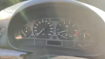 Veículo de Sucata bmw serie 3 berlina (e46) 316i do ano 2002 alimentado 19-4e-1