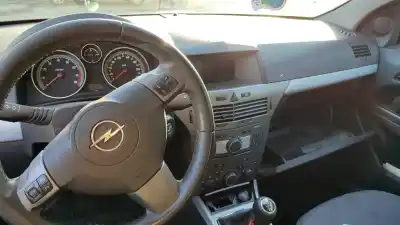 Sloopvoertuig opel astra gtc enjoy van het jaar 2004 aangedreven z14xep