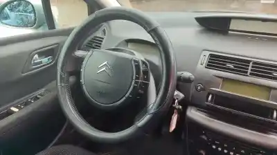 Sloopvoertuig citroen c4 coupé (la_) 1.6 hdi van het jaar 2001 aangedreven 9hy