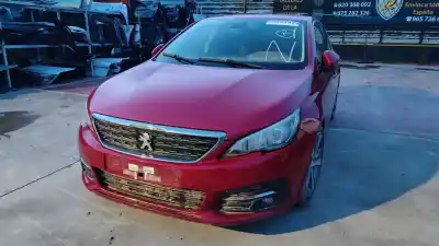 Sloopvoertuig PEUGEOT 308 II (LB_, LP_, LW_, LH_, L3_)  van het jaar 2001 aangedreven 0