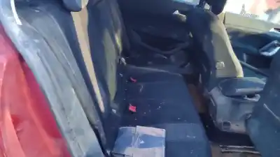 Sloopvoertuig peugeot 308 ii (lb_, lp_, lw_, lh_, l3_) 1.2 thp 130 van het jaar 2013 aangedreven 0