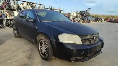 Sloopvoertuig dodge avenger 2.0 crd van het jaar 2001 aangedreven ecd