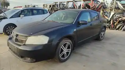 Sloopvoertuig dodge avenger 2.0 crd van het jaar 2001 aangedreven ecd