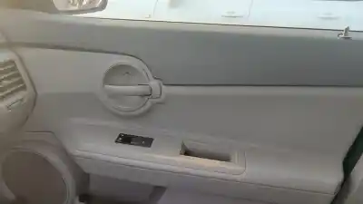 Sloopvoertuig dodge avenger 2.0 crd van het jaar 2001 aangedreven ecd