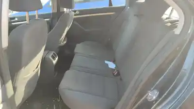 Sloopvoertuig volkswagen jetta (1k2) advance van het jaar 2001 aangedreven bls