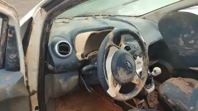 Sloopvoertuig FORD KA (CCU)  van het jaar 2001 aangedreven 