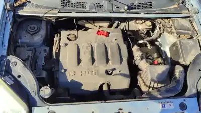 Sloopvoertuig peugeot partner (s2) combi plus van het jaar 2001 aangedreven 