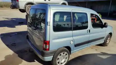 Sloopvoertuig peugeot partner (s2) combi plus van het jaar 2001 aangedreven 