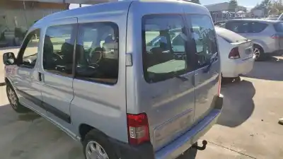 Sloopvoertuig peugeot partner (s2) combi plus van het jaar 2001 aangedreven 