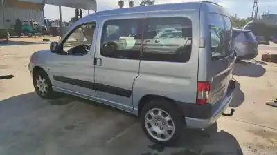 Sloopvoertuig peugeot partner (s2) combi plus van het jaar 2001 aangedreven 