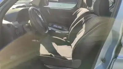 Sloopvoertuig peugeot partner (s2) combi plus van het jaar 2001 aangedreven 