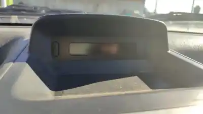 Sloopvoertuig peugeot partner (s2) combi plus van het jaar 2001 aangedreven 