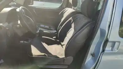 Sloopvoertuig peugeot partner (s2) combi plus van het jaar 2001 aangedreven 