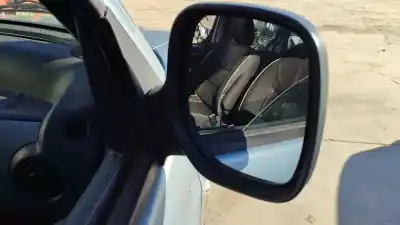 Sloopvoertuig peugeot partner (s2) combi plus van het jaar 2001 aangedreven 