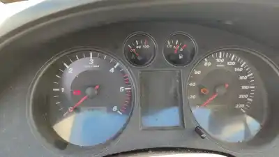 Veículo de Sucata SEAT IBIZA (6L1)  do ano 2001 alimentado ASY