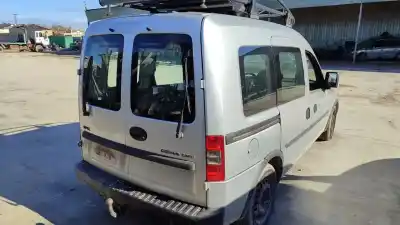 Veículo de Sucata opel combo tour enjoy 94 cv / 69 kw do ano 2001 alimentado 