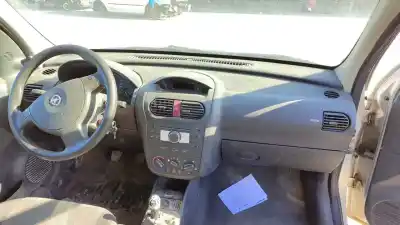 Veículo de Sucata opel combo tour enjoy 94 cv / 69 kw do ano 2001 alimentado 