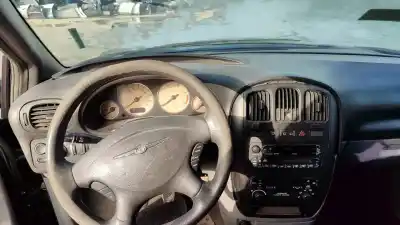 Verschrottungsfahrzeug chrysler voyager (rg) 2.5 crd se grand voyager des jahres 2001 angetrieben vm07c