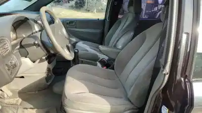 Verschrottungsfahrzeug chrysler voyager (rg) 2.5 crd se grand voyager des jahres 2001 angetrieben vm07c