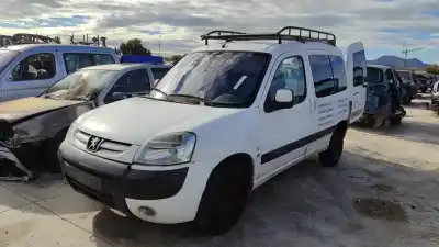 Здавання транспортного засобу peugeot partner (s2) combi plus року 2001 потужний 