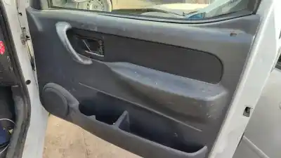 Здавання транспортного засобу peugeot partner (s2) combi plus року 2001 потужний 