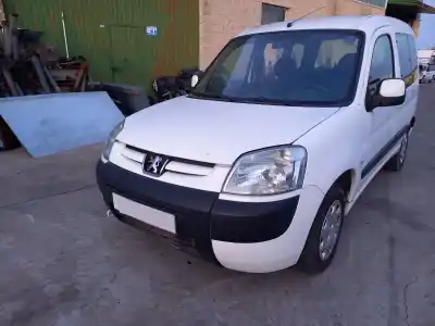 Veicolo di demolizione PEUGEOT PARTNER (S2) Combi Plus dell'anno 2006 alimentato RHY