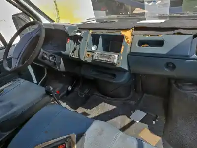 Veículo de Sucata renault trafic (desde 5.89) t 1100 do ano 1999 alimentado f8q600