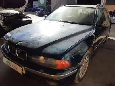 Veículo de Sucata BMW SERIE 5 TOURING (E39) 540i do ano 2001 alimentado M62B44