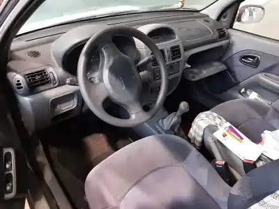 Здавання транспортного засобу renault clio ii fase i (b/cbo) 1.9 d alize року 2000 потужний f8q