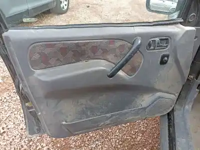 Sloopvoertuig ford maverick (nl) glx van het jaar 1998 aangedreven td27ti