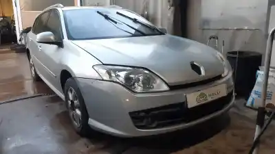 Scrapping Vehicle RENAULT LAGUNA III GRANDTOUR 2.0 Expression [2.0 Ltr. - 96 kW dCi Diesel CAT] of the year 2001 powered M9R742