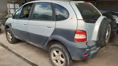 Scrapping Vehicle renault scenic rx4 (ja0) 2.0 16v dynamique of the year 2001 powered f4r744