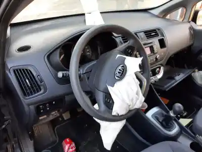 Sloopvoertuig kia rio (yb) concept van het jaar 2012 aangedreven g4la