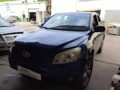 Veicolo di demolizione toyota rav 4 (a3) sol dell'anno 2001 alimentato 2ad