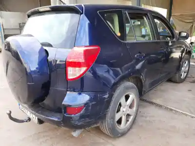 Veicolo di demolizione toyota rav 4 (a3) sol dell'anno 2001 alimentato 2ad